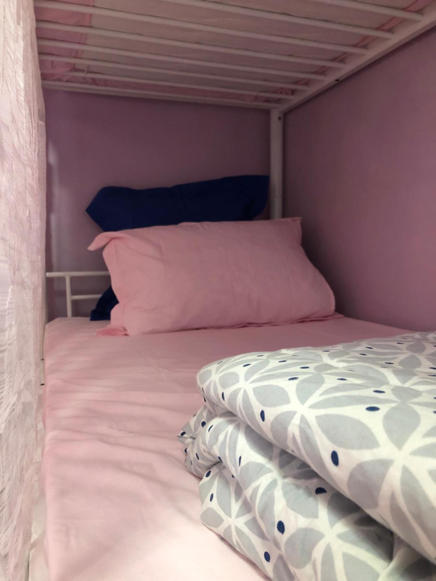 Female-Dortoir Femme -Dorm Shared Room Paris Bobigny Kültér fotó