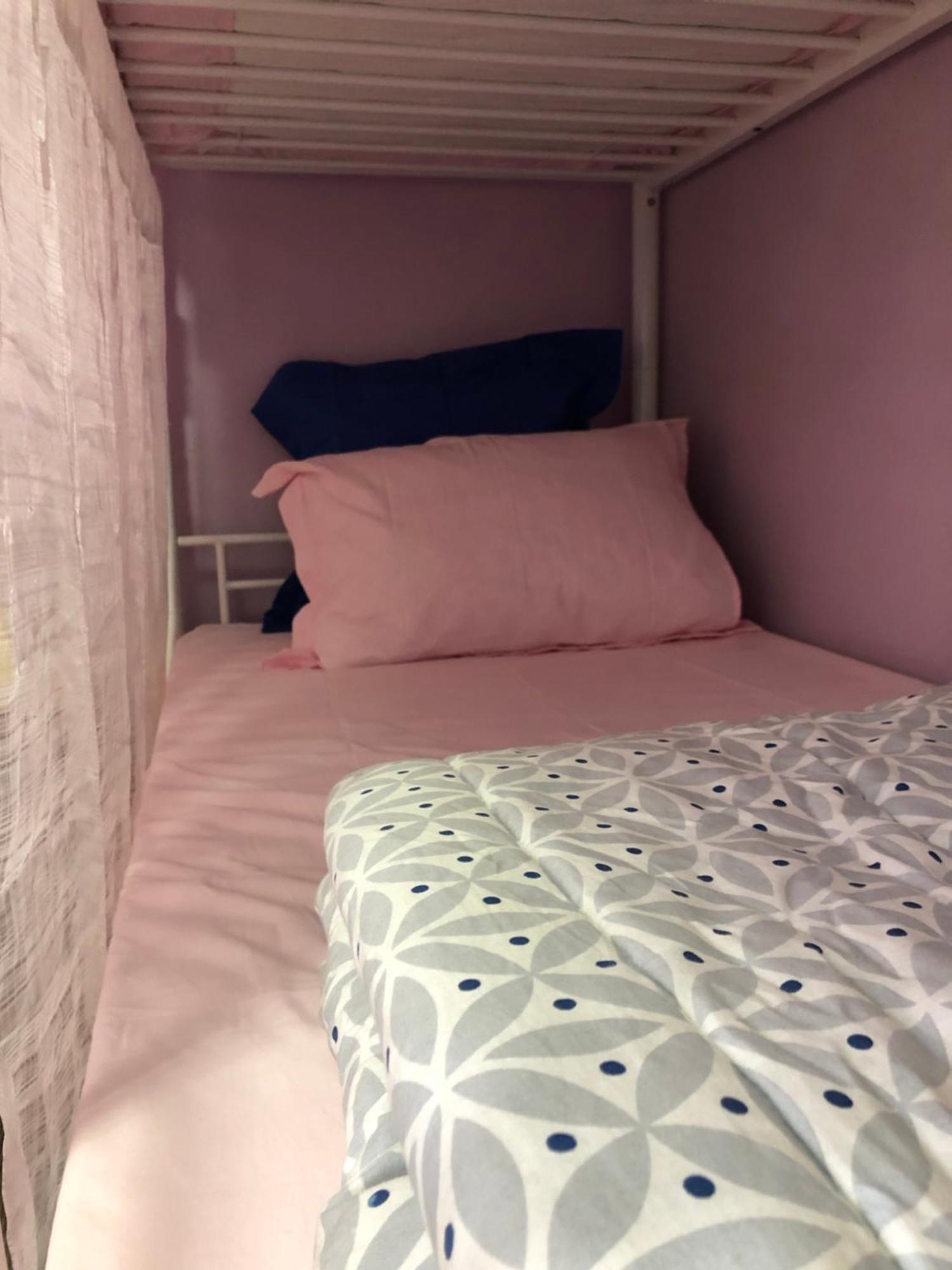 Female-Dortoir Femme -Dorm Shared Room Paris Bobigny Kültér fotó
