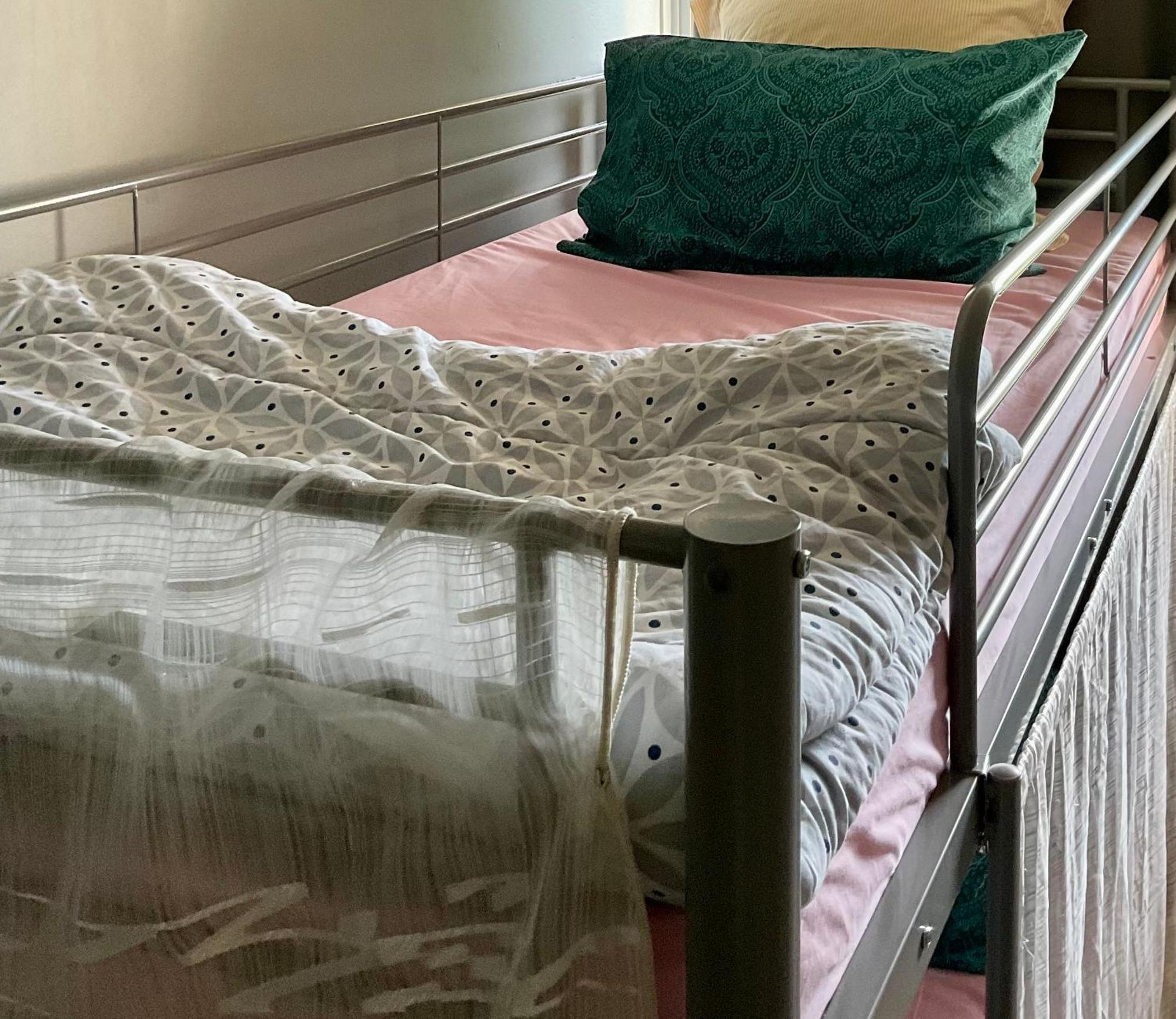 Female-Dortoir Femme -Dorm Shared Room Paris Bobigny Kültér fotó