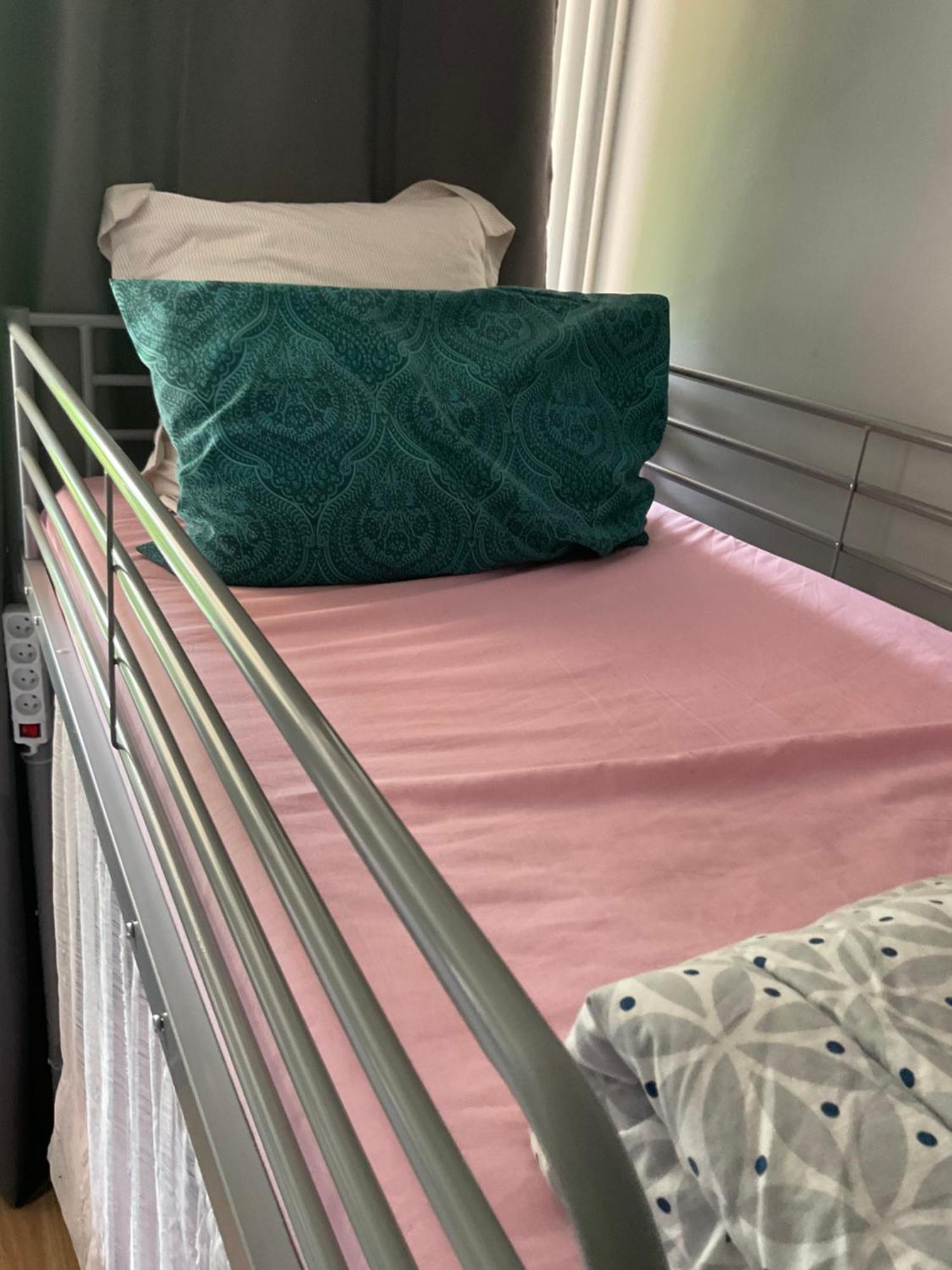 Female-Dortoir Femme -Dorm Shared Room Paris Bobigny Kültér fotó